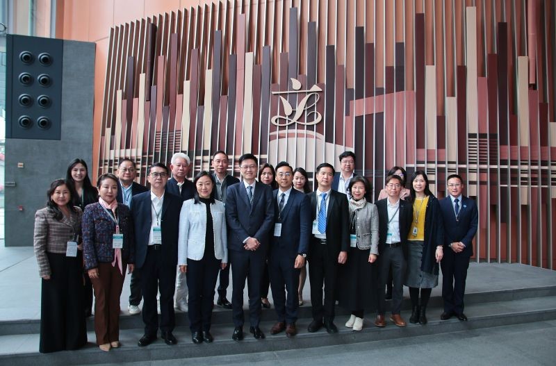 珠港攜手共築商貿新通道 助珠企藉港優勢「出海」 (1)